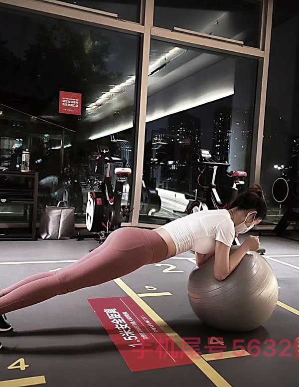 温哥华预约高端模特